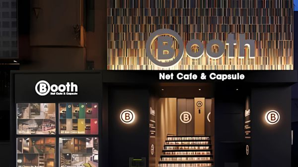Booth Net Cafe & Capsule